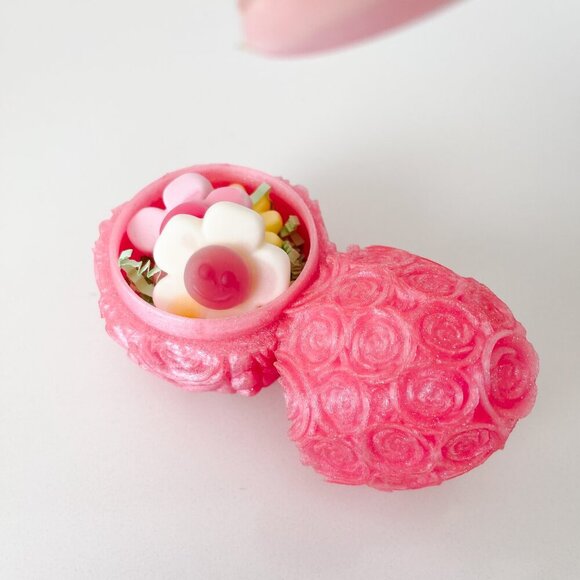 Rose-Covered Easter Eggs โ Handcrafted Party Favors, Spring Decor, Wedding Gifts - Picture 8 of 10